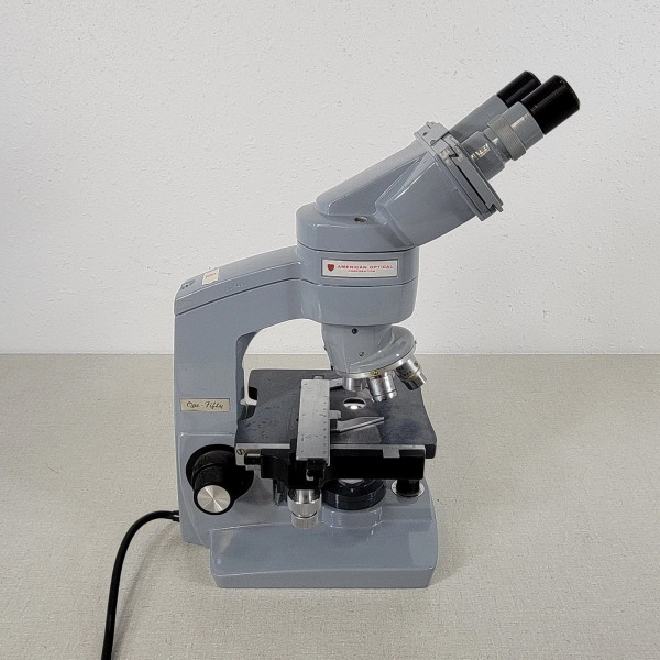 American Optical AO one-fifty Microscope 4x 10x 45x 100x Objective w/ Lamp