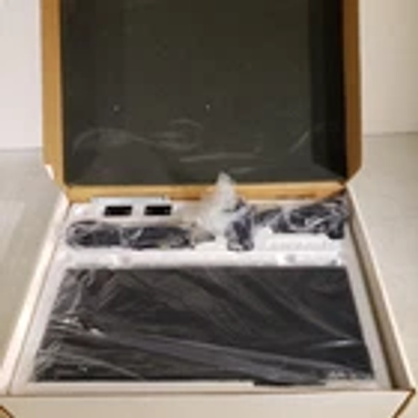 Shure WA404 Antenna/ Power Distribution System With Accessories 169-230 MHz