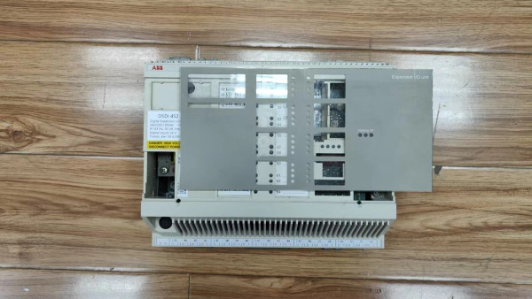 ABB DSAX 452 5712289-A Surge Arrester