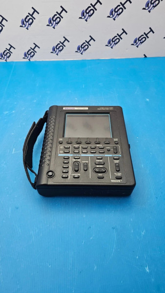 Tektronix THS730A 200 MHz Handheld Battery Operated Oscilloscope/DMM