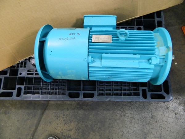 SEW EURODRIVE DFV132ML4BMTFC ELECTRIC MOTOR W BRAKE 12HP 92KW 266460V 3PH