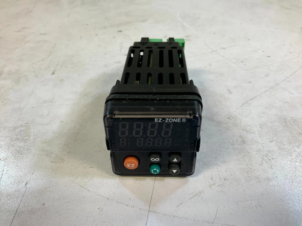 Watlow EZZONE PM6R1CC2AAAABR Panel Mount Controller Black Digital Display H7B