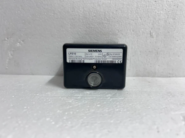 Siemens LFE10 Serie 02 220-240V Flame Detector Relay