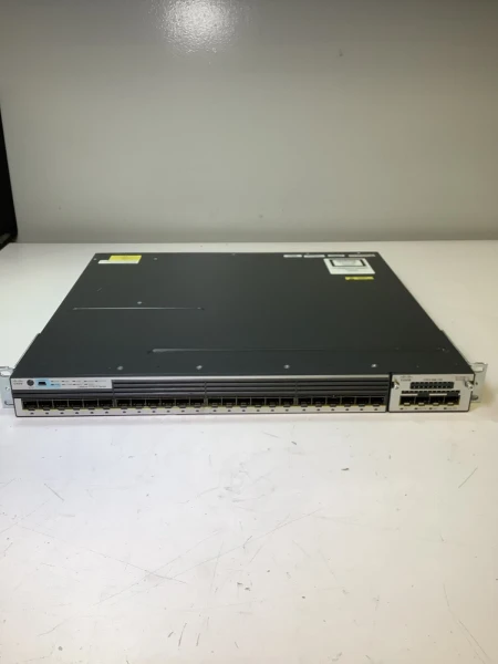 Cisco Catalyst 3750-X WS-C3750X-24S-E V04 24-Port Gigabit Network Switch L-C7B