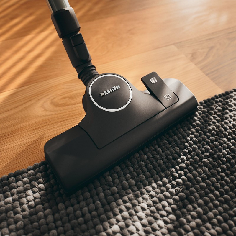 Miele Boost CX1 Cat & Dog Bagless Vacuum | Powerful Pet Hair
