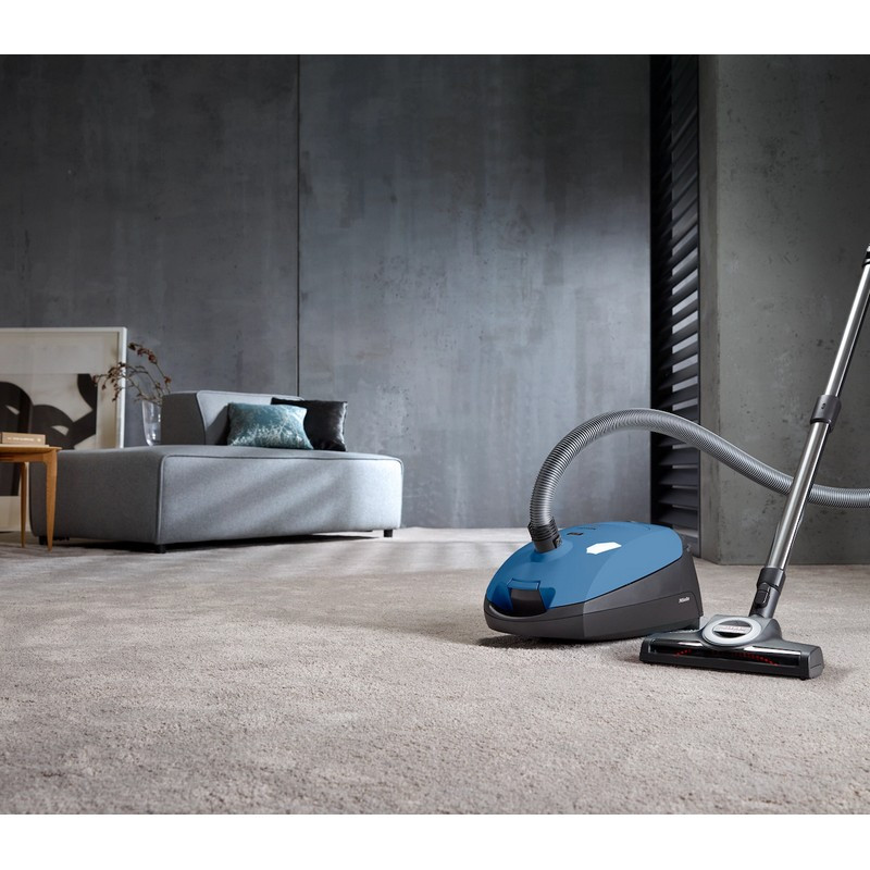 Miele Classic C1 Turbo Team Vacuum Cleaner: Powerful Cleaning