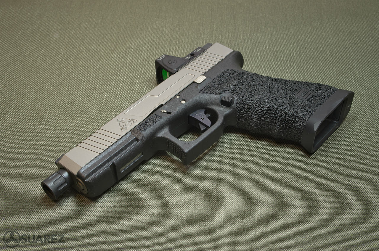 SUAREZ GUNFIGHTER 17 PISTOL