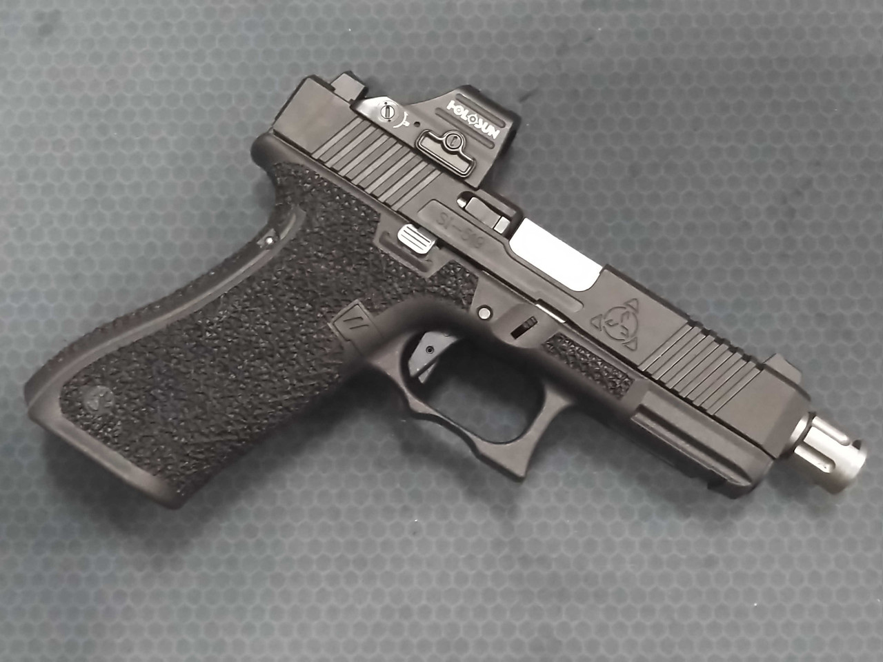 SUAREZ GUNFIGHTER 17 PISTOL