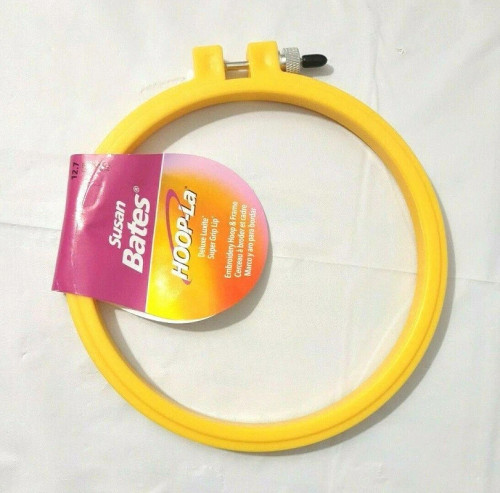 Bates HOOP-LA Plastic Embroidery Hoop 6" Yellow