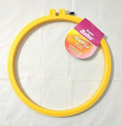 Bates HOOP-LA Plastic Embroidery Hoop 7" Yellow Bates HOOP-LA Plastic Embroidery Hoop 7" Yellow