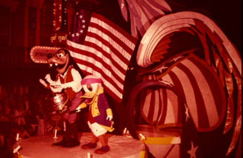 Disneyland 35mm LEADING THE PARADE Souvenir Slide PANA-VUE (Vintage) VP831
