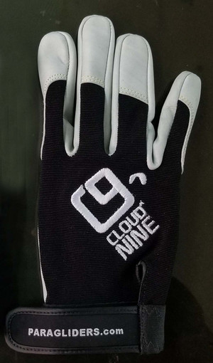 Cloud 9 Gloves by Akando