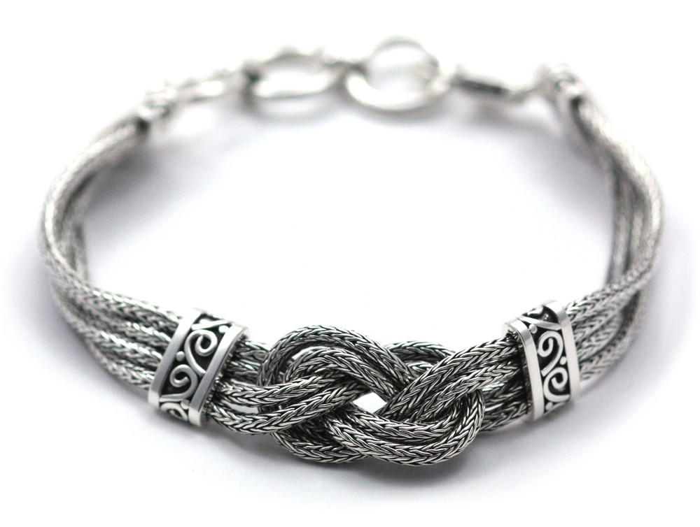 Dewi Infinity Knot Bracelet
