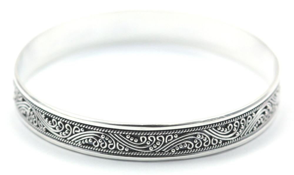 Dewi Filigree Flat Bangle Bracelet