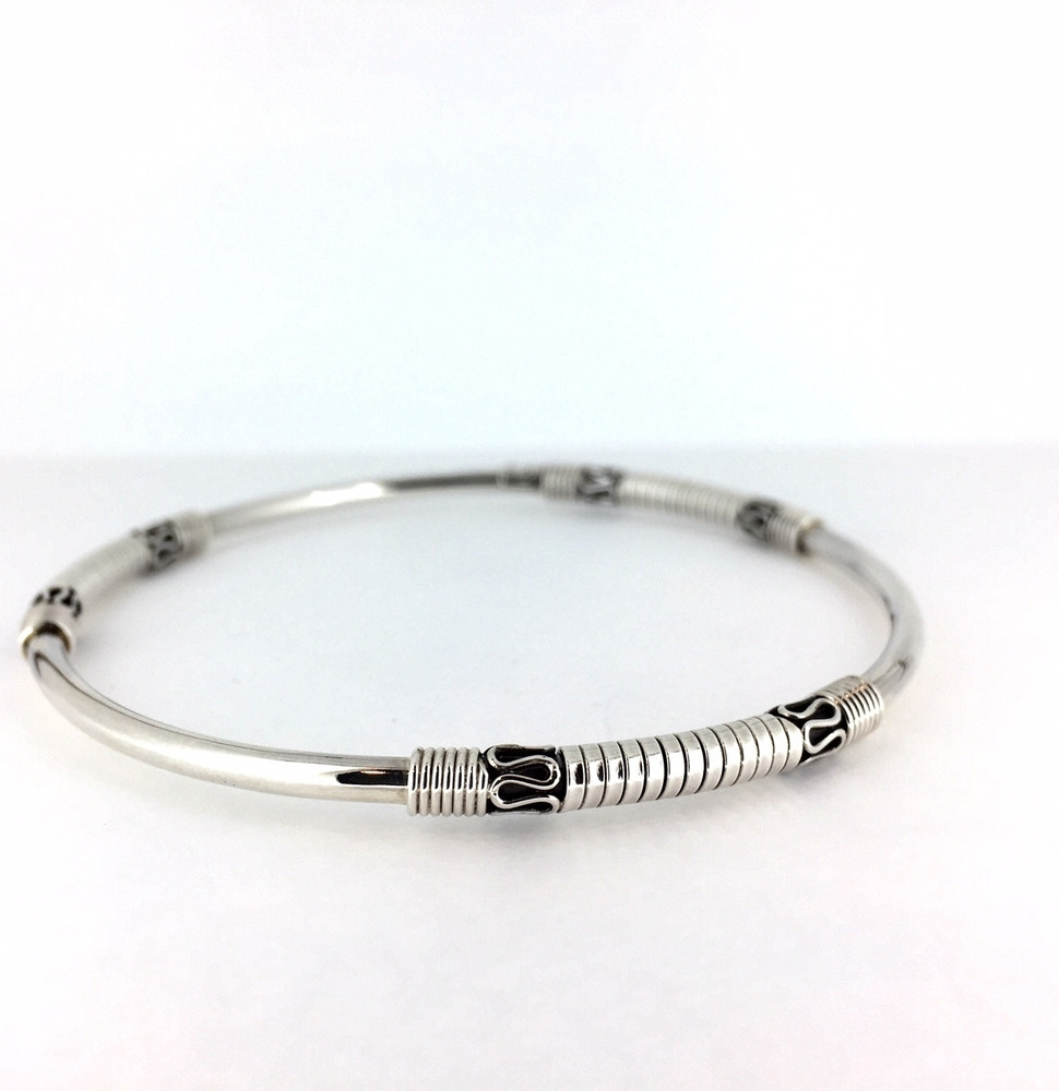 Sura Bangle Bracelet - Design 3