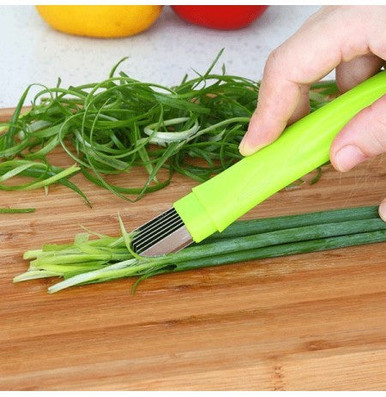 https://cdn11.bigcommerce.com/s-veqacththm/products/6657/images/18016/honana-vt-os-stainless-steel-green-onion-slicer-shredder-cutter-vegetable-scallion-shred-cut-tool__43020.1699390784.386.513.jpg?c=1