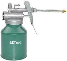 Grease Guns and Oil Cans