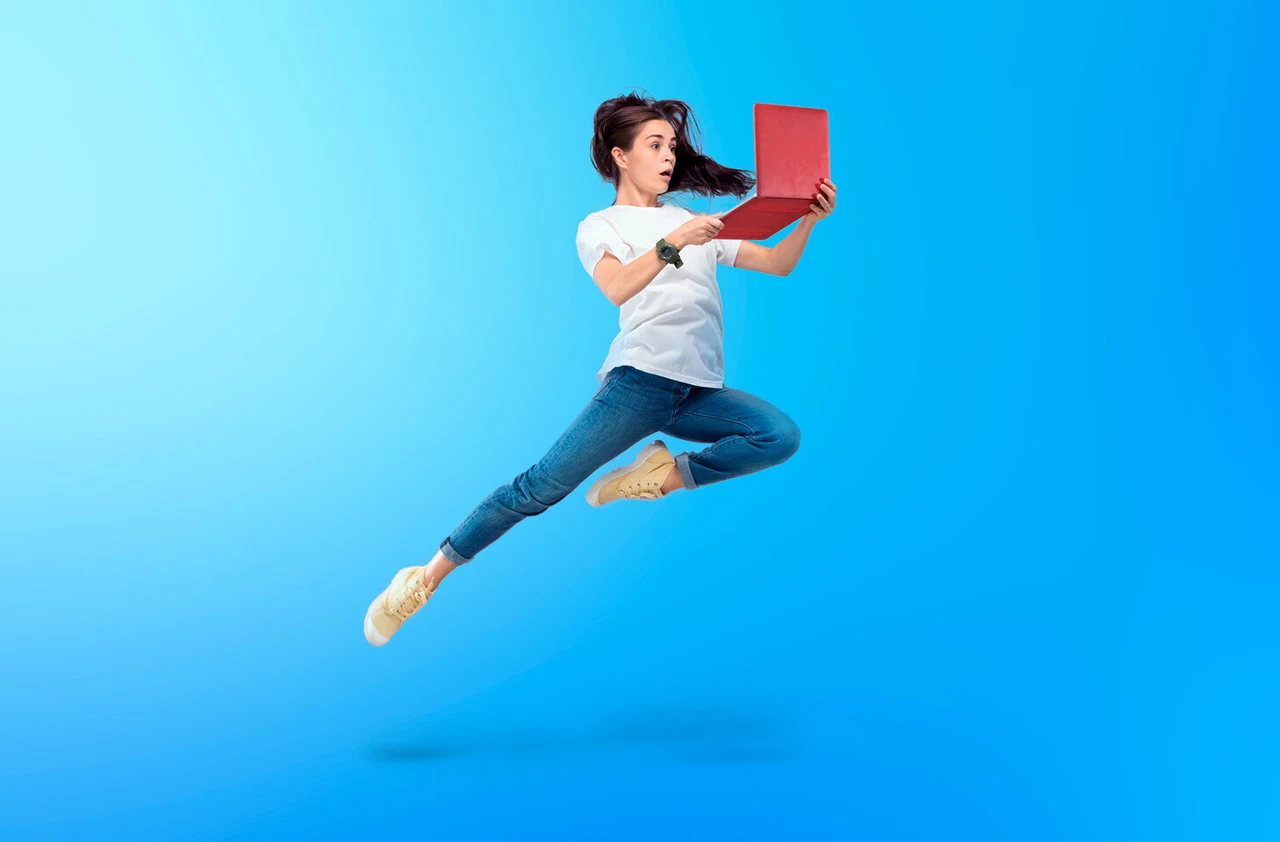 Zoom 5 moves toward security
