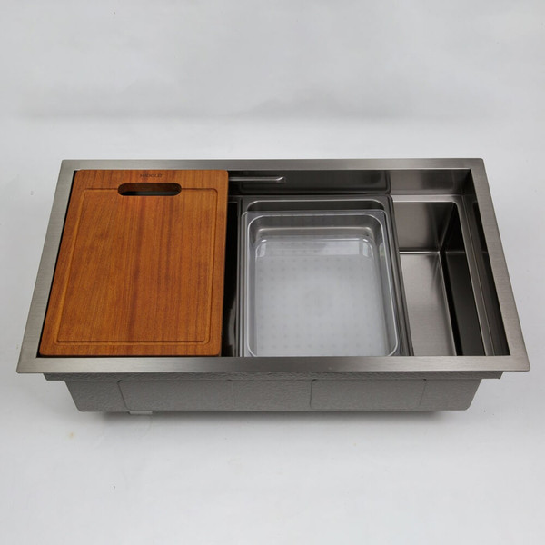 Higold-Piniz-1-Pvd-Gunblack-Workstation-Kitchen-Sink-With-Accessories