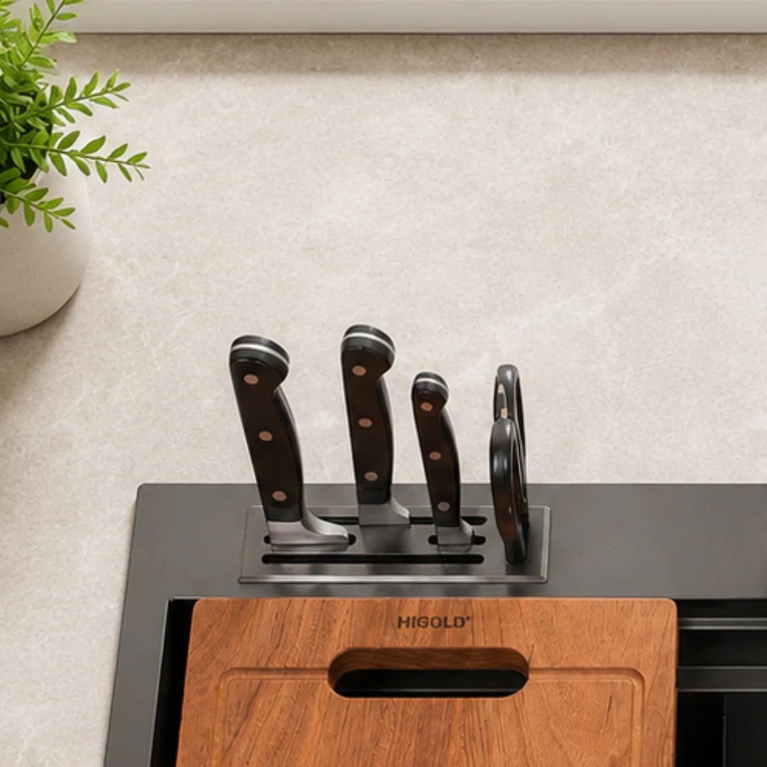 Integrated Knife Rack and Accessories