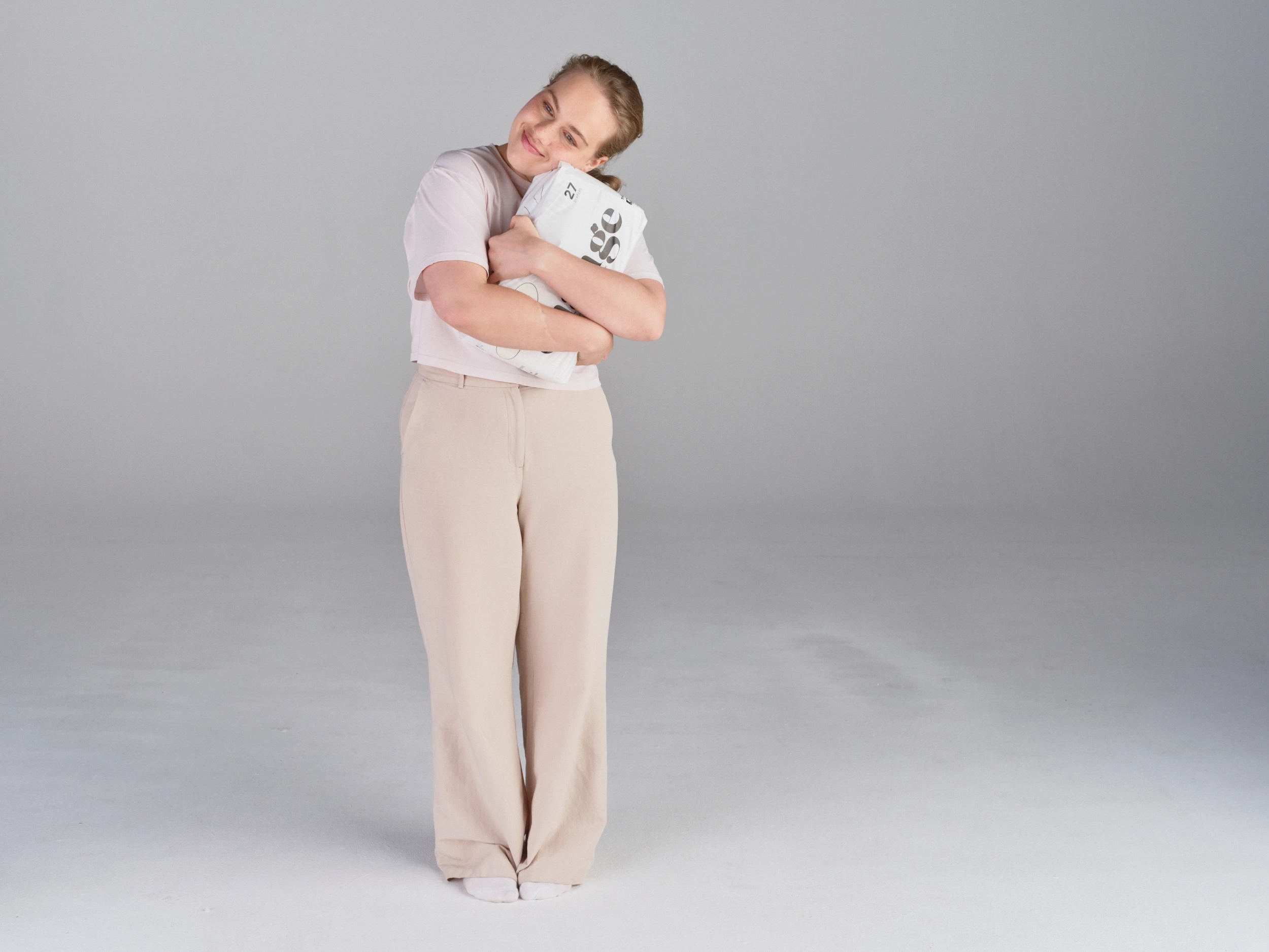 Parent hugging a change cotton diapers pack