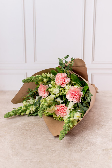 Ramo Nina Ricci / Clavel Rosa y Hortensia PTO. ESCOND.