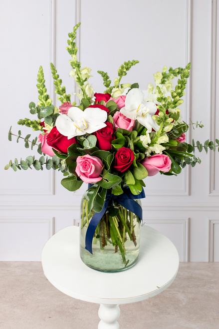 Latido / Arreglo de Rosas Rojas y Rosas con Orquídea AGS