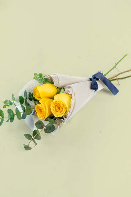 Ramo 3 Rosas Amarillas / Envoltura Yute CH/IXT