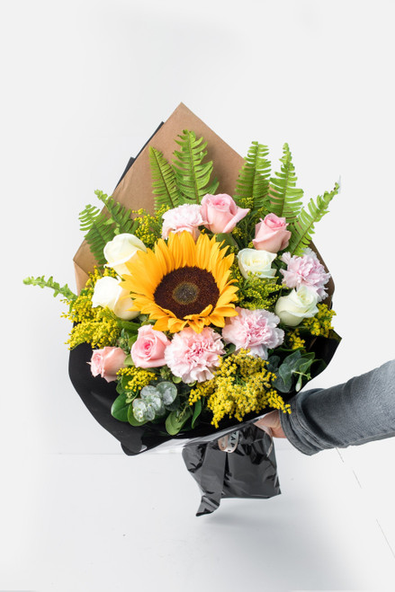 Amable / Girasol, Rosa Blanca y Clavel Rosa VILLA