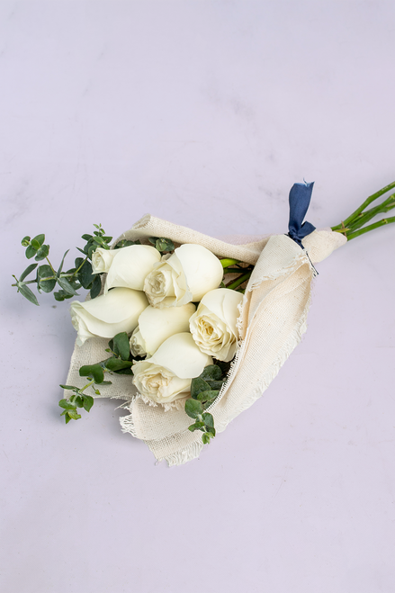Ramo 6 Rosas Blancas / Envoltura Yute Atizapán