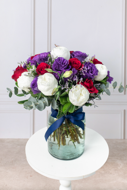 Perfecta / Peonia Blanca, Rosa Roja y Lisianthus Atizapán