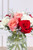 Centro de Mesa 15 - Rosa Clarita, Rosa Roja y Clavel Blanco