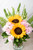 Feliz Día / Girasoles y Claveles Rosas APO