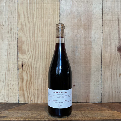 Anne Sarda - Cabrerisse Vigneronne aux Demoiselles Rouge - Mary Taylor Collection