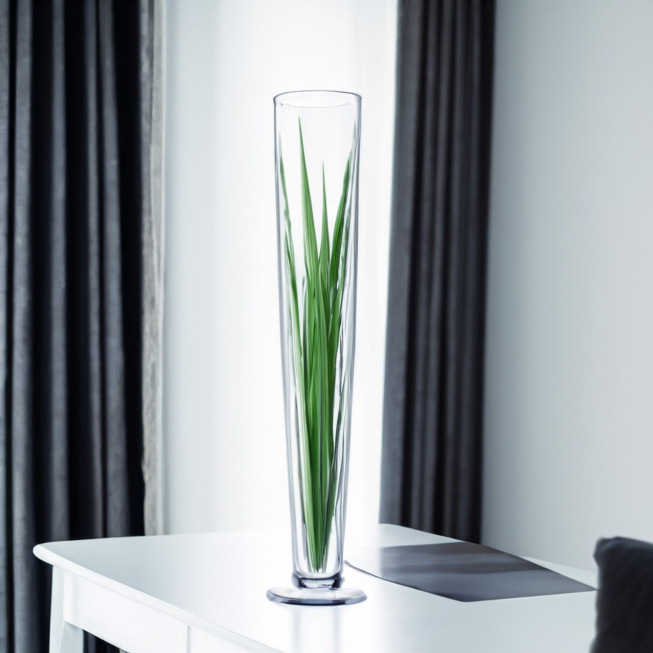 VTV0427 - Pilsner Glass Trumpet Vase - 27