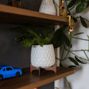 CFB2706WT - White Mid Mod Geometric Vase with Wooden Stand - 5"