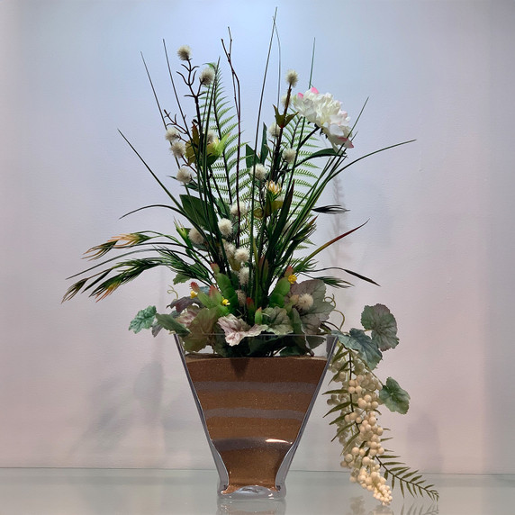 VTB8808 - Inverted Pyramid Taper Down Block Vase - 8"