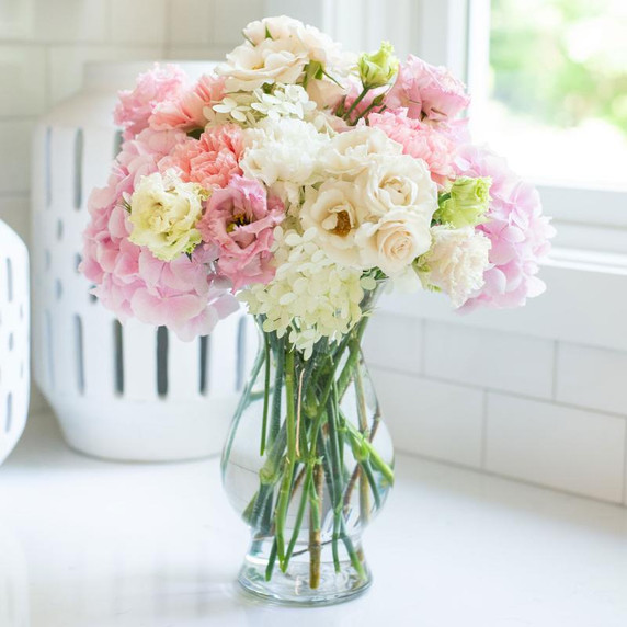 VMA1061 - Bella Vintage Floral Vase - 10.6"