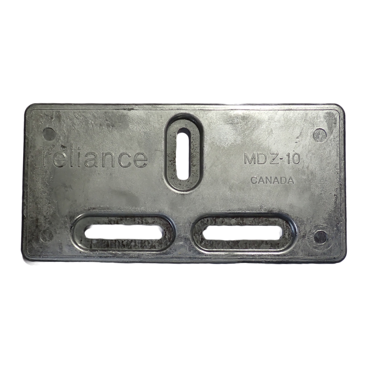 パーツ zee7878 Z-10 Bayliner Three Slot Zinc Anode | BoatZincs.com
