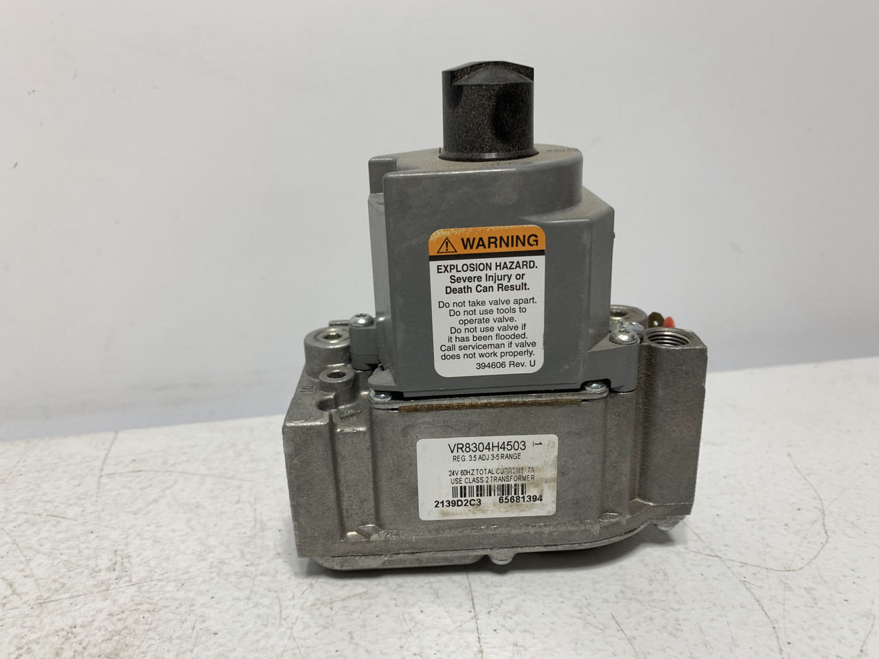 Honeywell VR8304H4503 Dual Valve Intermittent Pilot Gas Control