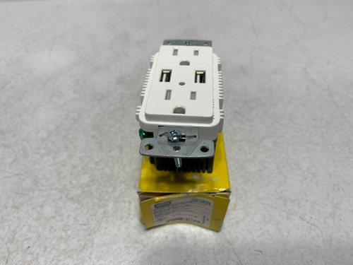 Hubbell USB15A5W USB Charger Receptacle 15A 125V 5A 5V
