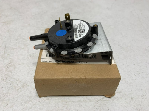 Nortek 1010775R Pressure Switch 0.20"WC Brkt.