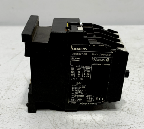 Siemens 3TH4022-0A Contactor Relay 50/60Hz 24V Coil