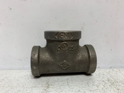 1/2" x 3/4" x 1/2" Black Iron Tee Malleable Fitting (lot of 4)