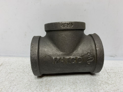 Matco 1-1/2" Iron Black Tee Malleable Threaded Class 150 (lot of 7)