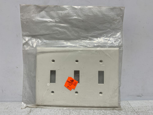 Leviton 80711-W Wall Plate 3-Gang Thermoplastic White (lot of 3)