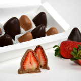 Chocolate Covered Strawberries (PRE-ORDER / IN-STORE EXETER PICKUP ONLY)