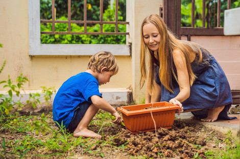 The Ultimate Gardening Gift Guide for Mom