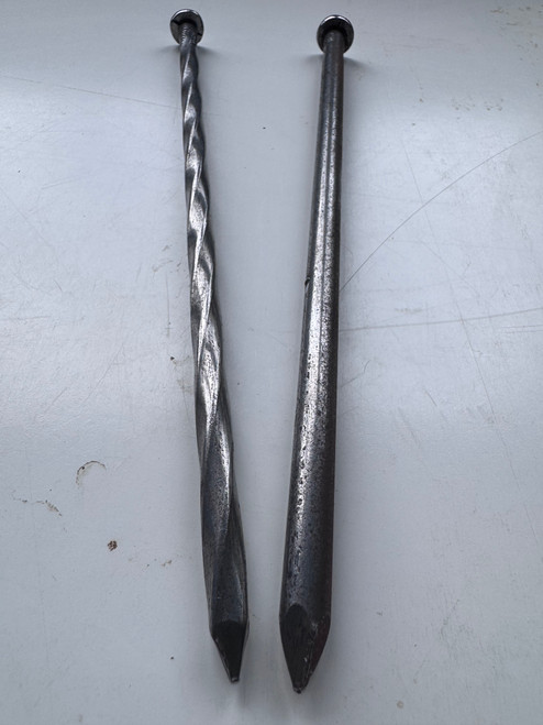 10" SPIKES