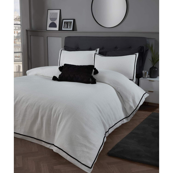 Chelsea Luxe Waffle Pom Pom King Duvet Set - White